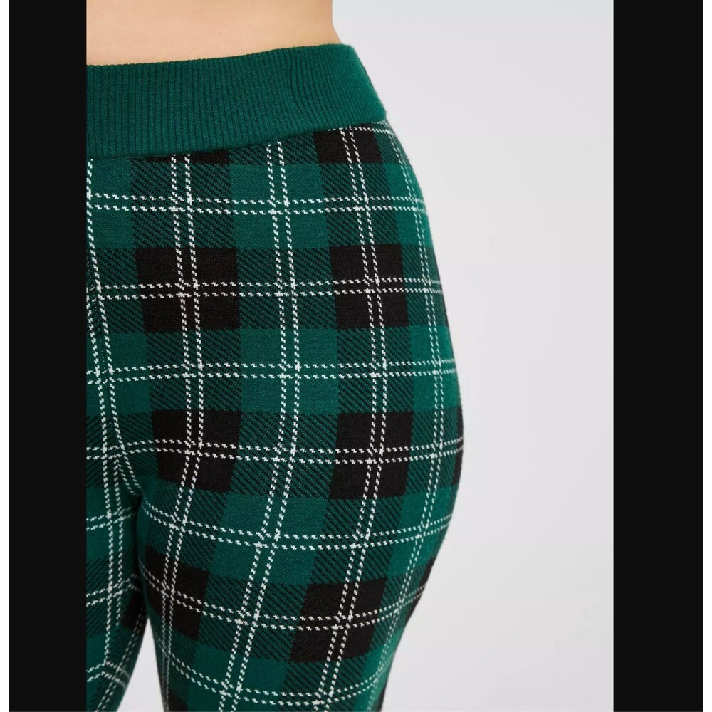 Torrid Green Plaid Sweater Knit Leggings 2X 18 20 High Rise Stretch Pull On NWT - Picture 3 of 11